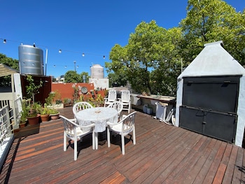 Con terraza y parrilla