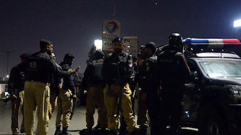 Mueren tiroteados dos policías desplegados para proteger a un equipo de vacunación contra la polio en Pakistán