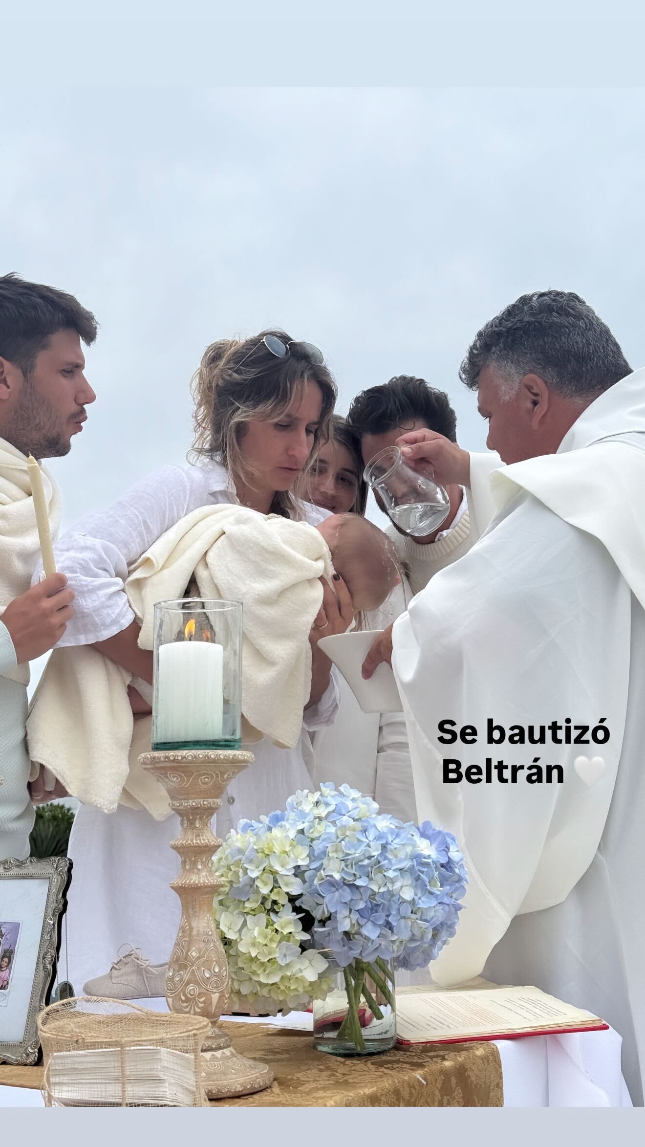 Beltrán, el nieto de Fernando Burlando, fue bautizado a los siete meses (Instagram)