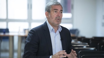Clavijo recuerda que Canarias está "preparada" para afrontar emergencias pero no "desde la imposición"