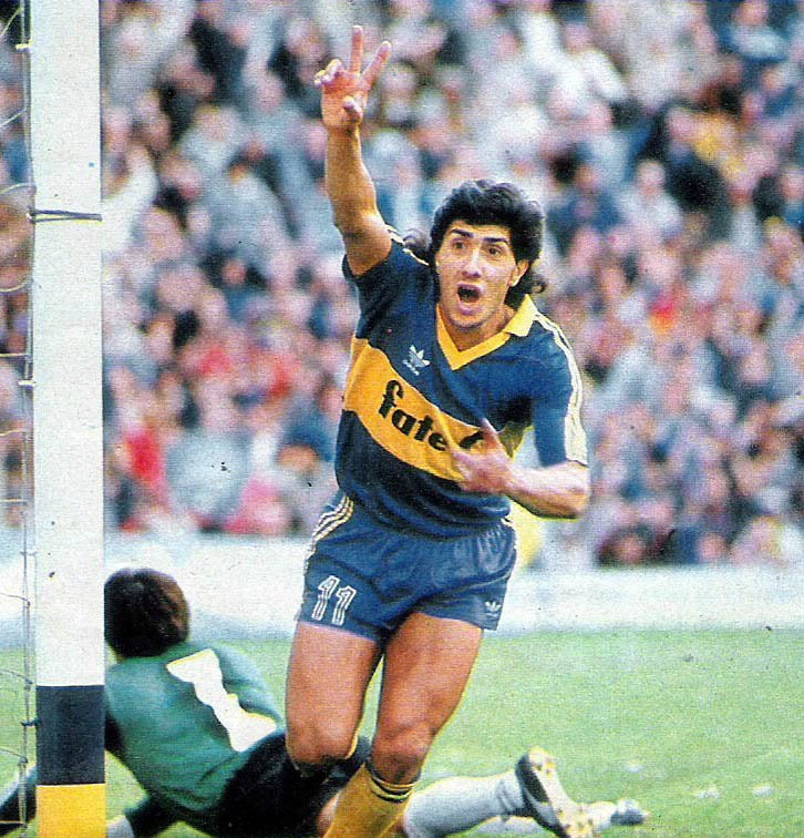 Festejando el gol de Boca sobre River, con Goycochea ya vencido