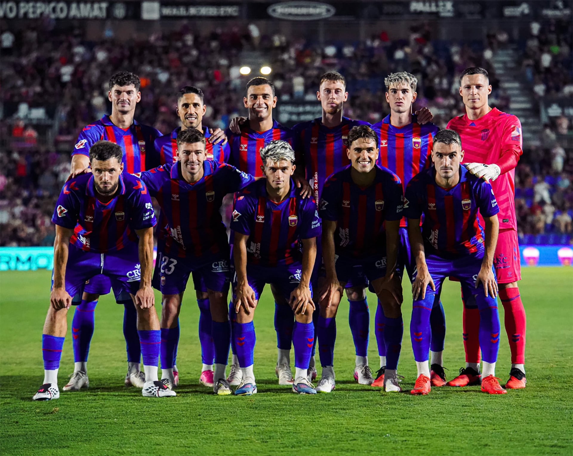 El Club Deportivo Eldense fue fundado por fanáticos del Barcelona y tiene colores similares a los del club culé