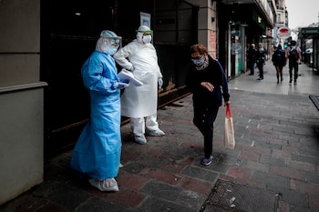 HOY: Informan 52 nuevos fallecimientos y son 10.457 los muertos por coronavirus en la Argentina