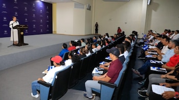El plan, respaldado por el Gobierno de Estados Unidos, apunta a facilitar migración laboral regular; antes de partir recibieron orientación sobre derechos, impuestos y seguridad (Cortesía Ministerio de Relaciones Exteriores)