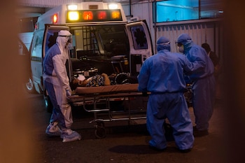 De acuerdo al parte epidemiológico, de momento en Argentina hay 5.342 personas con coronavirus internadas en terapia intensiva EFE/Esteban Biba/Archivo