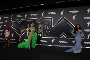 Ananda Lewis, presentadora de MTV,