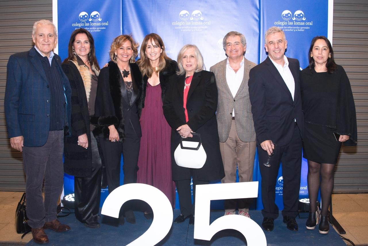 Marcos Hermansson, Director de A3 Mercados y su esposa. Mariana Pellegrini, RRII A3 Mercados. José Sanchez Director A3 Mercados y su esposa. Adrian Isnardo, Gerente de Mercado Agropecuario A3 Mercados y su esposa