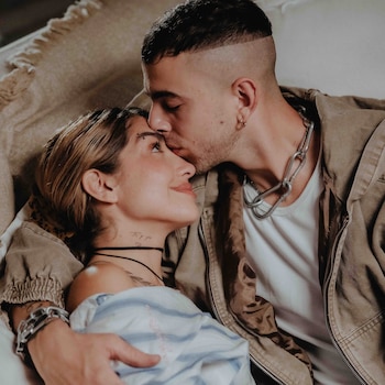 Maria Becerra lanzó TATÚ, la canción que grabó junto a su novio J Rei