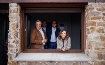 Ayuso, con Eusebio González (izquierda),