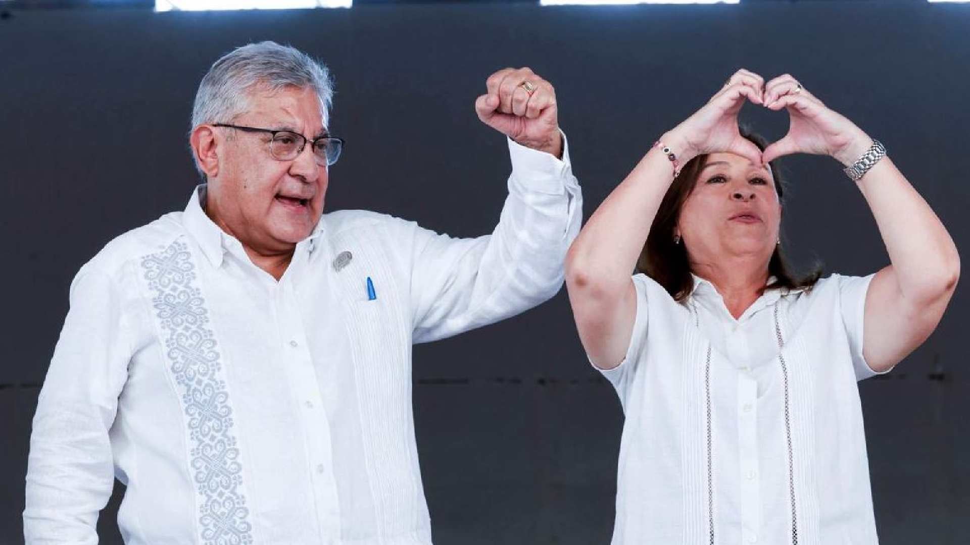El líder de la SNTE Alfonso Cepeda Salas reveló que tras el ataque en una escuela de Torreón, la Fuerzas Armadas capacitarán en materia de seguridad. Crédito: X / @SnteNacional