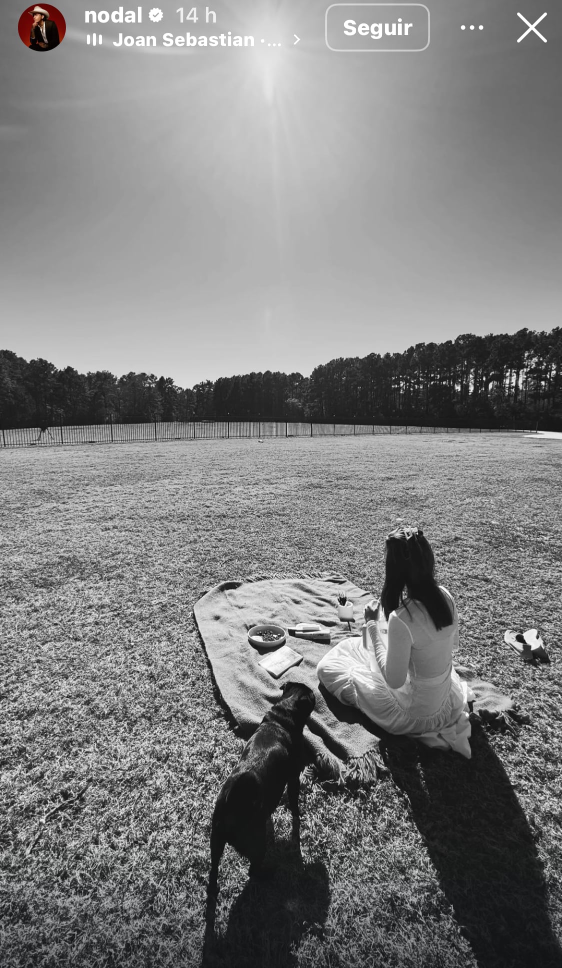 Ángela Aguilar y Christian Nodal comparten imágenes románticas en Instagram antes de San Valentín y generan gran impacto entre sus fans.(Captura de pantalla @nodal)