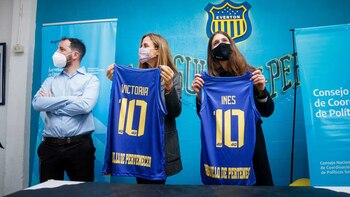 Victoria Tolosa Paz en el Club Everton