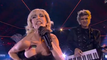 Una ‘teta pro Palestina’ se