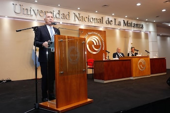 Conferencia magistral de Ricardo Lorenzetti en la Universidad de la Matanza + Daniel Martinez