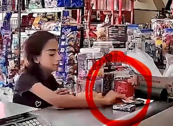 El establecimiento difundió imágenes del momento señalado y pidió apoyo de la ciudadanía para identificar a la mujer.