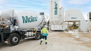 Cementos Molins pedirá este viernes a la junta autorización al consejo para dar el salto al mercado continuo