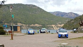 Tragedia en San Martín de los Andes: una mujer se descompensó y murió tras ingresar al lago Lácar