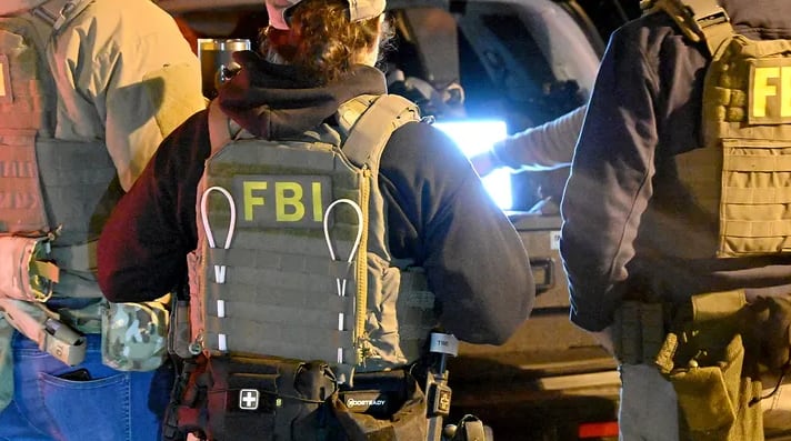 Autoridades estadounidenses desmantelaron una red acusada de explotar sexualmente a víctimas y distribuir armas en varias regiones del país (FBI Boston)