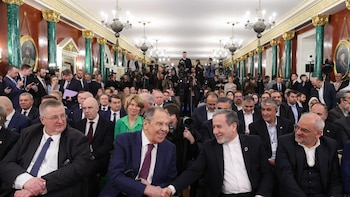 Araqchi comienza una gira por Pakistán, Omán y Rusia para tratar la situación actual de la guerra de Irán