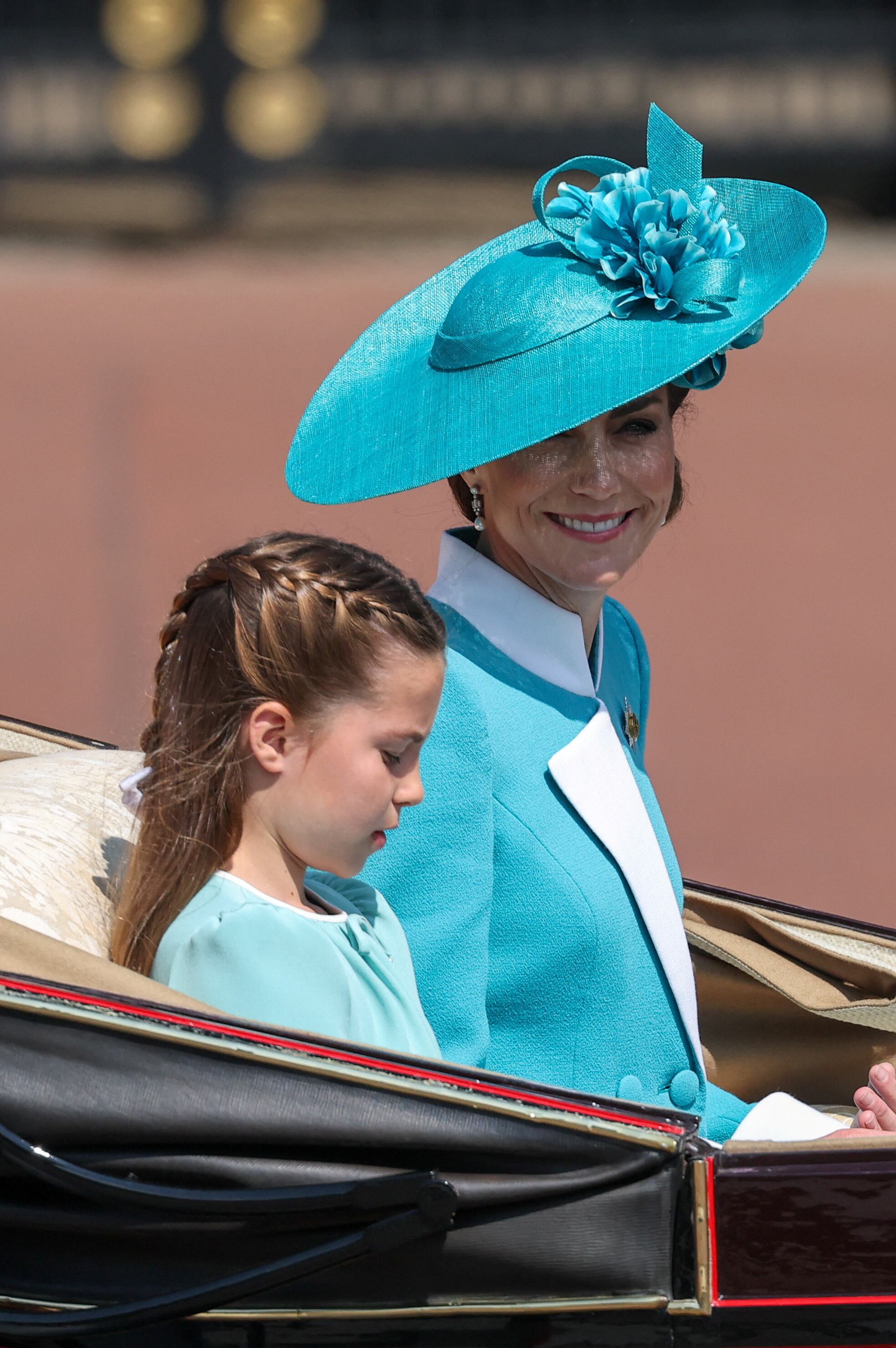 Kate Middleton junto a su hija, la princesa Charlotte. REUTERS/Toby Melville