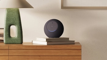 Amazon lanza en España un nuevo Echo Studio con cámara e inteligencia visual y un despertador inteligente