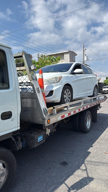 El titular del MOPT, Romeo Herrera, reiteró la continuidad de la asistencia vial gratuita hasta el 6 de abril. (Cortesía: Ministerio de Obras Públicas)