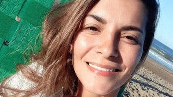 Murió en su departamento, imputaron