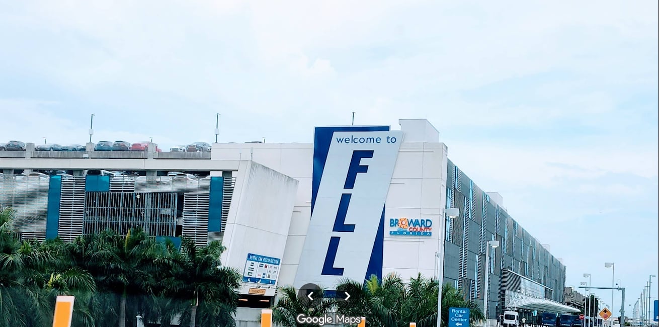 El vuelo de Allegiant Air en Fort Lauderdale activó protocolos de seguridad tras una falla en la presurización de cabina (Captura Google Maps)