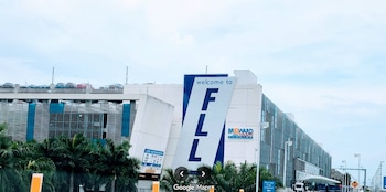 El vuelo de Allegiant Air en Fort Lauderdale activó protocolos de seguridad tras una falla en la presurización de cabina (Captura Google Maps)