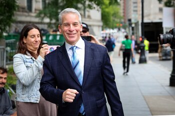 Brian Steel, abogado en el