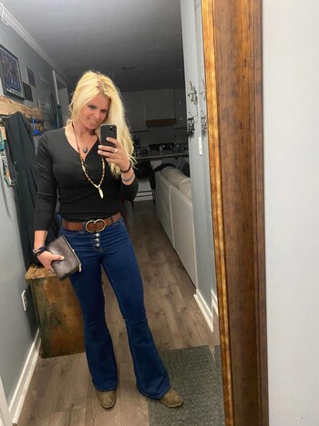 En una contrademanda, Williams busca