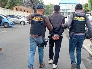 La Policía Nacional Civil de Guatemala reportó 1.442 personas capturadas por el delito de extorsión entre enero y septiembre de 2026.