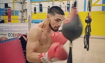 Con un gancho, Chema obtuvo