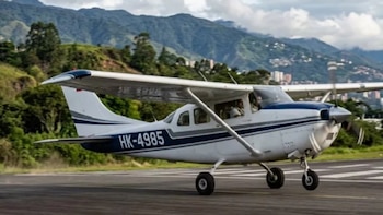 Avioneta de una brigada de salud desaparecida en Chocó con cinco personas a bordo: para continuar la búsqueda este lunes, piden drones y apoyo de la Fuerza Aérea