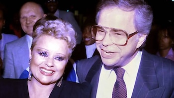 Murió el telepredicador Jim Bakker a los 86 años: escándalos, prisión y la venta de falsos remedios contra el coronavirus