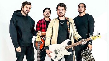 6 Voltios retira a Alexis