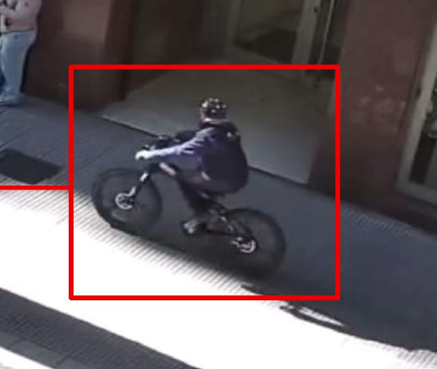 La banda seguía en bicicletas a las víctimas