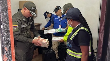 En el operativo fueron incautadas 11.108 cajetillas de cigarrillos de origen extranjero - crédito Policía Nacional de Colombia