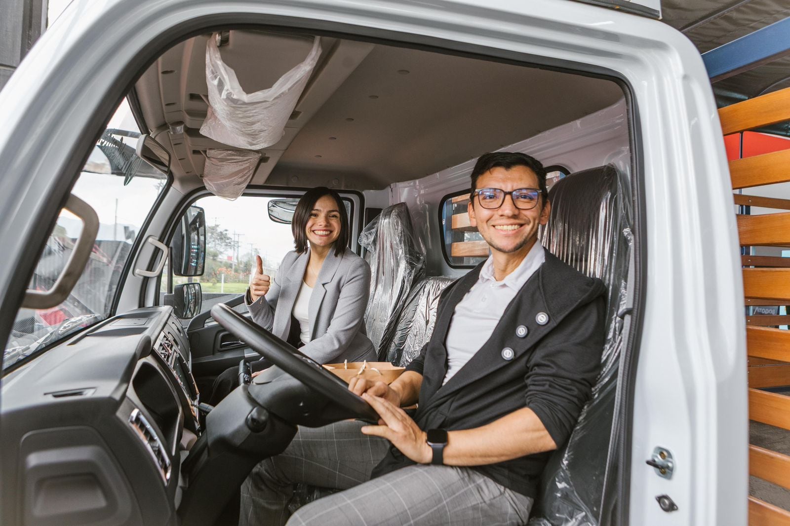 La Secretaría de Movilidad señaló que más del 70% del PM2.5 en Bogotá proviene del polvo en vías, la combustión de fuentes móviles y las obras viales - crédito Secretaría de Movilidad