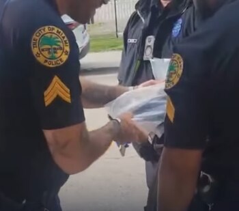 En medio de alertas, la vigilancia reforzada modificó el ritmo urbano regular. (Crédito: Captura de pantalla / Instagram: Only in Dade)