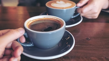 Beber café puede reducir tu riesgo de enfermedad hepática