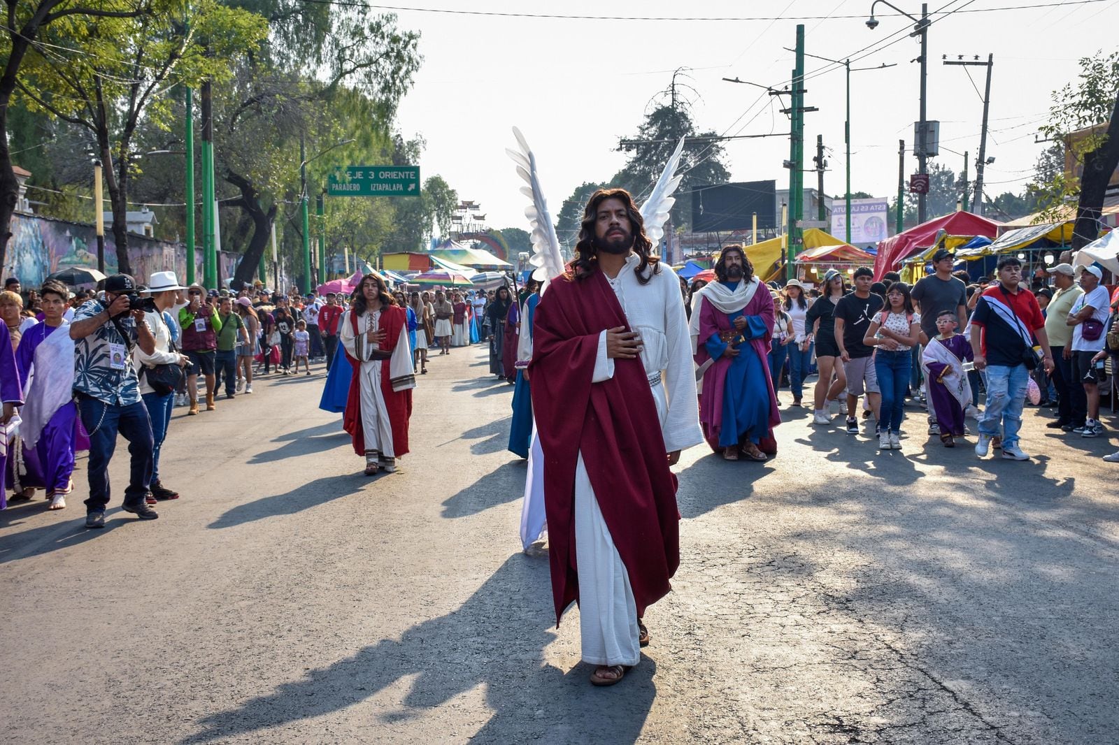 La Semana Santa es uno de los periodos más significativos en la Ciudad de México, no solo por su relevancia religiosa, sino también por el impacto cultural, social y económico. Crédito: Alcaldía Iztapalapa.