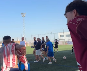 El terremoto de Granada sorprende a los jugadores del Arenas de Armilla en un entrenamiento. (Instagram)