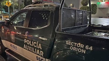 El 22 de junio de 2025, en la alcaldía Cuauhtémoc, Norberto Ramos, jefe de la Policía Auxiliar del sector 64 Orión, fue atacado a balazos mientras circulaba en una camioneta de la Secretaría de Seguridad Ciudadana (SSC) por la colonia Buenavista. El mando resultó ileso. Crédito: (redes sociales)