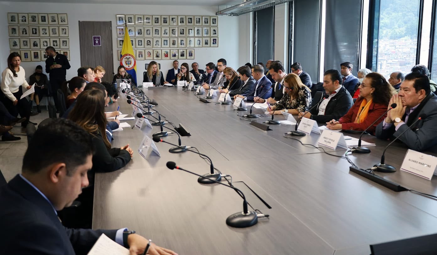 La Comisión Permanente de Concertación de Políticas Salariales y Laborales, que intentará definir el aumento del salario mínimo de 2027, es integrada por representantes del Gobierno, gremios y sindicatos - crédito Ministerio del Trabajo