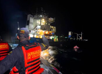 Rescate de ocho personas en