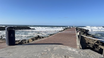 Viento, olas y calima pondrán