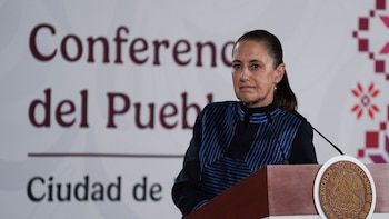 “Es política ficción”: Sheinbaum niega haber hablado con AMLO sobre licencia de Rocha Moya