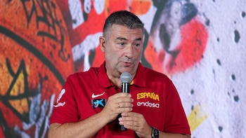 Miguel Méndez: "Tenemos que jugar con orden, es lo que echo de menos"
