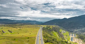 La ampliación de tres a